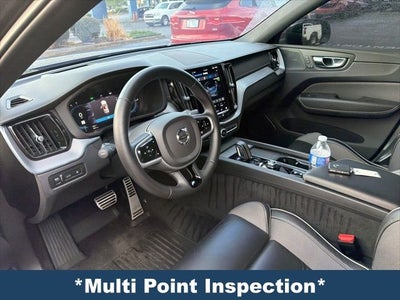 2022 Volvo XC60 Recharge Plug-In Hybrid T8 R-Design