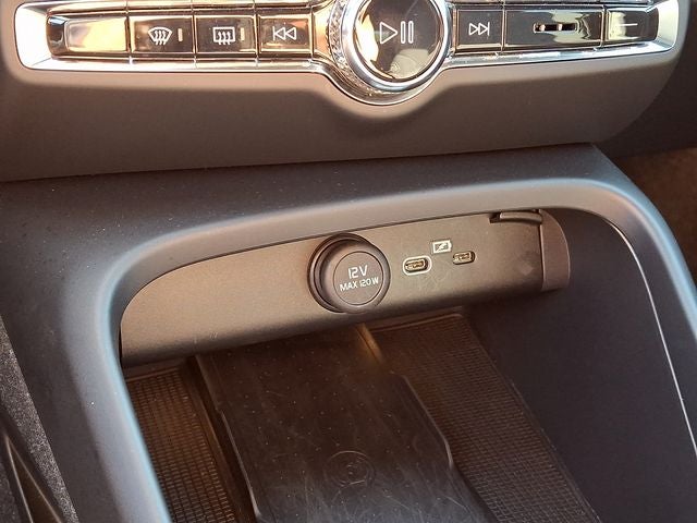 2023 Volvo C40 Recharge Pure Electric Twin Core