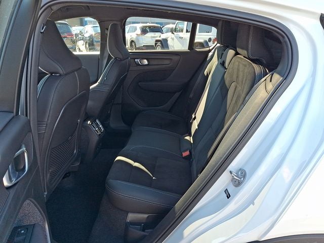 2023 Volvo C40 Recharge Pure Electric Twin Plus