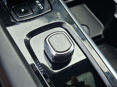 2023 Volvo XC60 Recharge Plug-In Hybrid T8 Plus Dark Theme