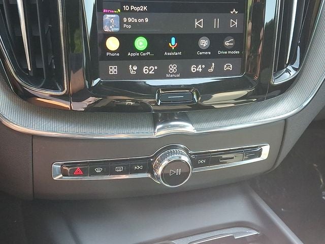2022 Volvo XC60 Recharge Plug-In Hybrid T8 R-Design