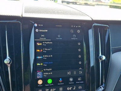 2022 Volvo XC60 Recharge Plug-In Hybrid T8 R-Design