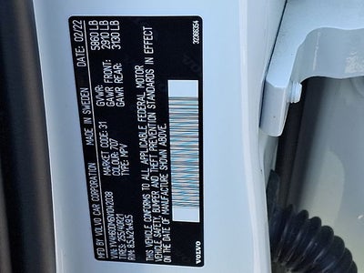 2022 Volvo XC60 Recharge Plug-In Hybrid T8 R-Design