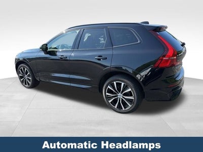 2024 Volvo XC60 B5 Ultimate Dark Theme
