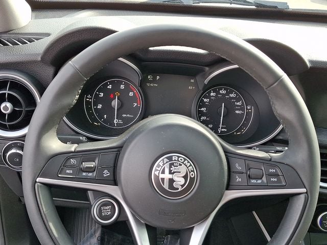 2019 Alfa Romeo Stelvio Base