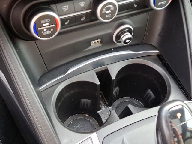 2019 Alfa Romeo Stelvio Base