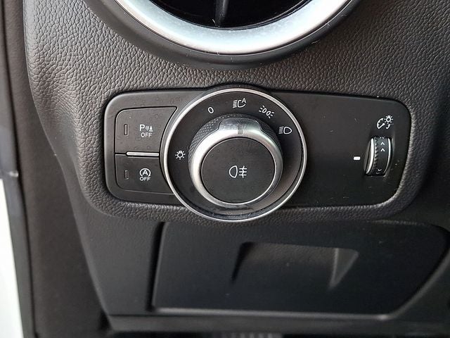 2019 Alfa Romeo Stelvio Base