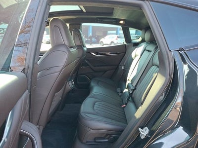 2022 Maserati Levante Modena