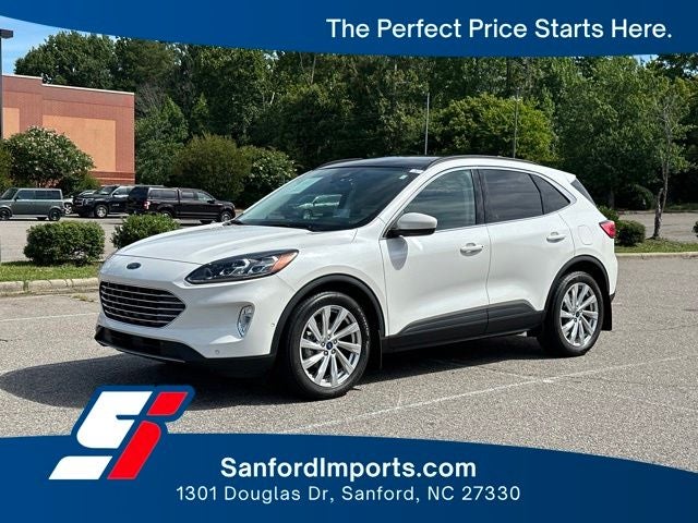 2022 Ford Escape Hybrid Titanium