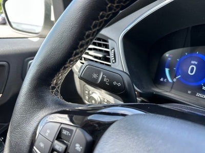 2022 Ford Escape Hybrid Titanium