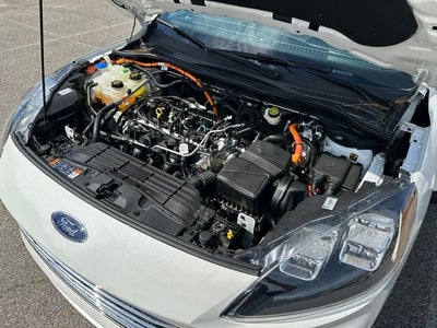 2022 Ford Escape Hybrid Titanium