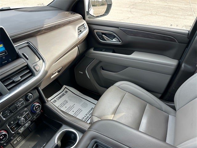 2023 Chevrolet Suburban LT