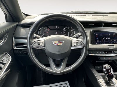 2023 Cadillac XT4 Premium Luxury