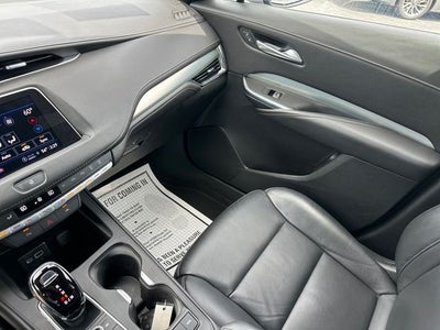 2023 Cadillac XT4 Premium Luxury