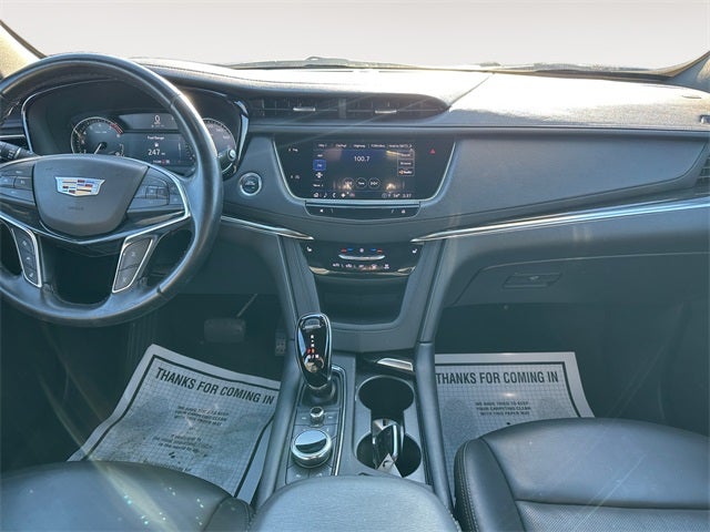 2022 Cadillac XT5 Premium Luxury