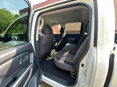2024 Nissan Titan SV