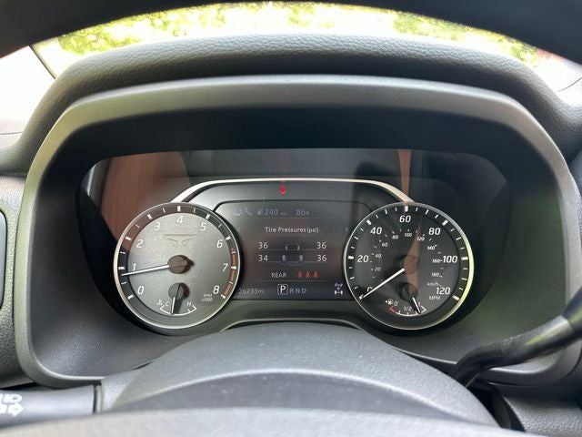 2024 Nissan Titan SV
