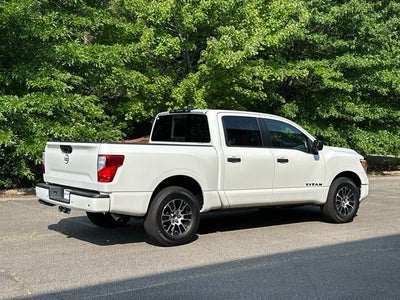 2024 Nissan Titan SV