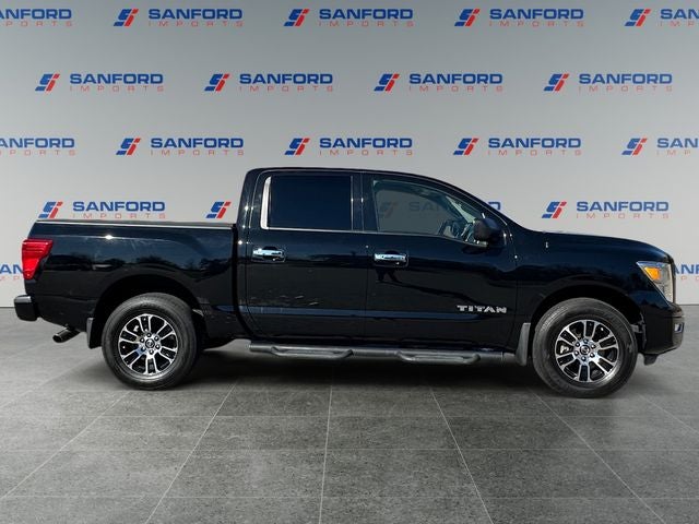 2021 Nissan Titan SV