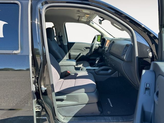 2023 Nissan Frontier S