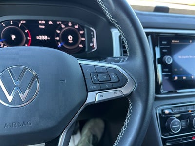 2022 Volkswagen Atlas Cross Sport 3.6L V6 SE w/Technology