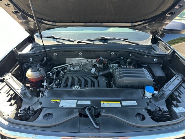 2022 Volkswagen Atlas 3.6L V6 SE w/Technology