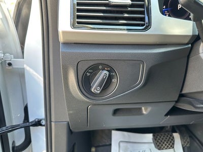 2022 Volkswagen Atlas Cross Sport 2.0T SE w/Technology