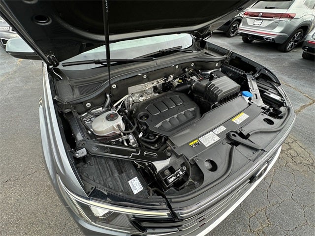 2024 Volkswagen Atlas Cross Sport 2.0T SE w/Technology