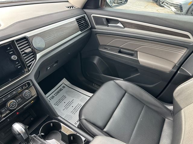 2022 Volkswagen Atlas 3.6L V6 SE w/Technology