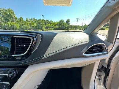 2020 Chrysler Pacifica Hybrid Limited