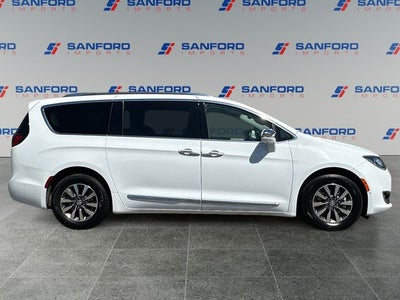 2020 Chrysler Pacifica Hybrid Limited
