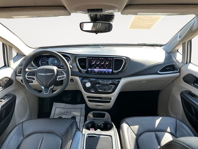 2024 Chrysler Pacifica Hybrid Select
