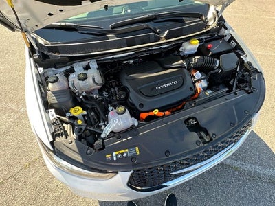 2024 Chrysler Pacifica Hybrid Select