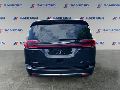 2024 Chrysler Pacifica Hybrid Select