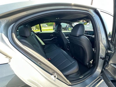 2025 BMW 3 Series 330i