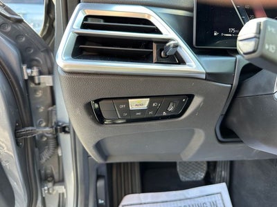 2025 BMW 3 Series 330i