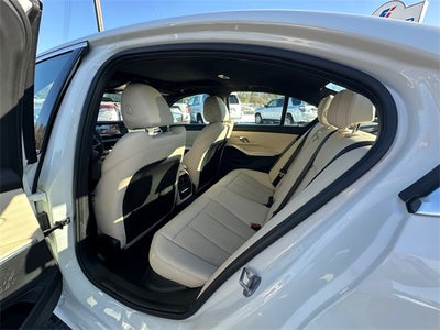 2025 BMW 3 Series 330i