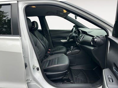 2019 Nissan Kicks SR