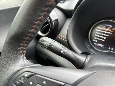 2019 Nissan Kicks SR