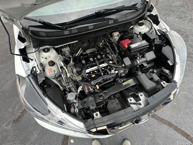 2019 Nissan Kicks SR