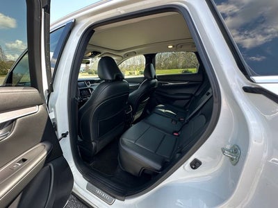 2023 INFINITI QX50 LUXE