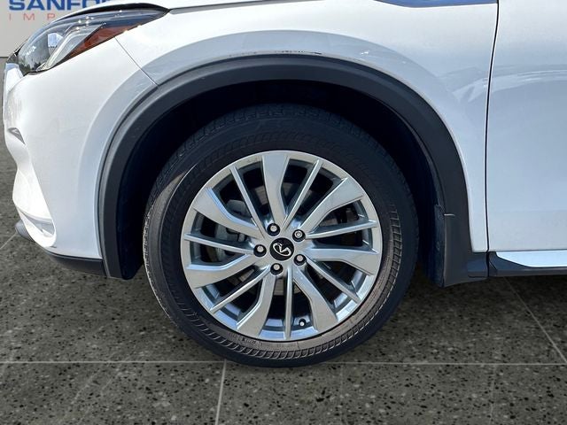 2023 INFINITI QX50 LUXE
