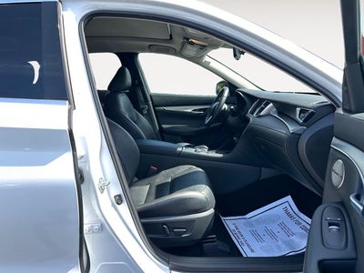 2023 INFINITI QX50 LUXE