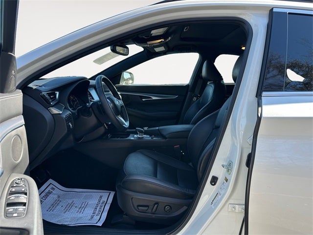 2023 INFINITI QX55 LUXE