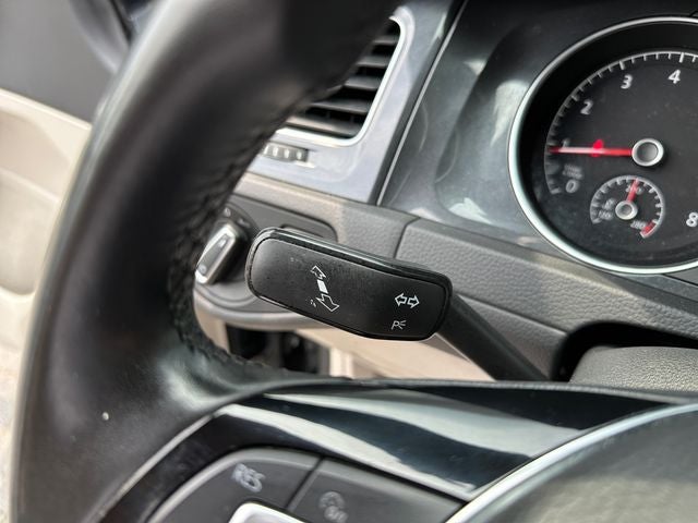 2019 Volkswagen Golf S