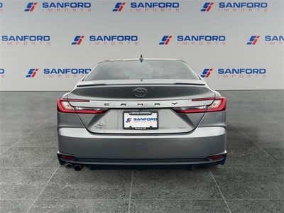 2025 Toyota Camry SE