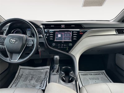 2020 Toyota Camry SE