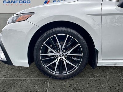 2024 Toyota Camry Hybrid SE