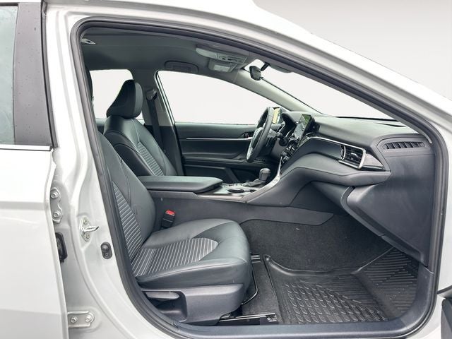 2024 Toyota Camry Hybrid SE