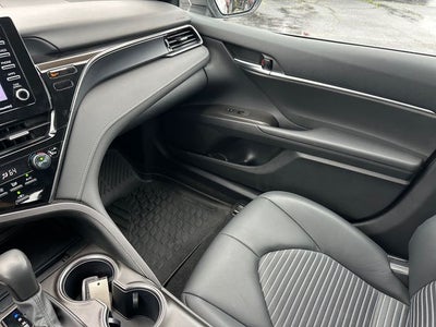 2024 Toyota Camry Hybrid SE